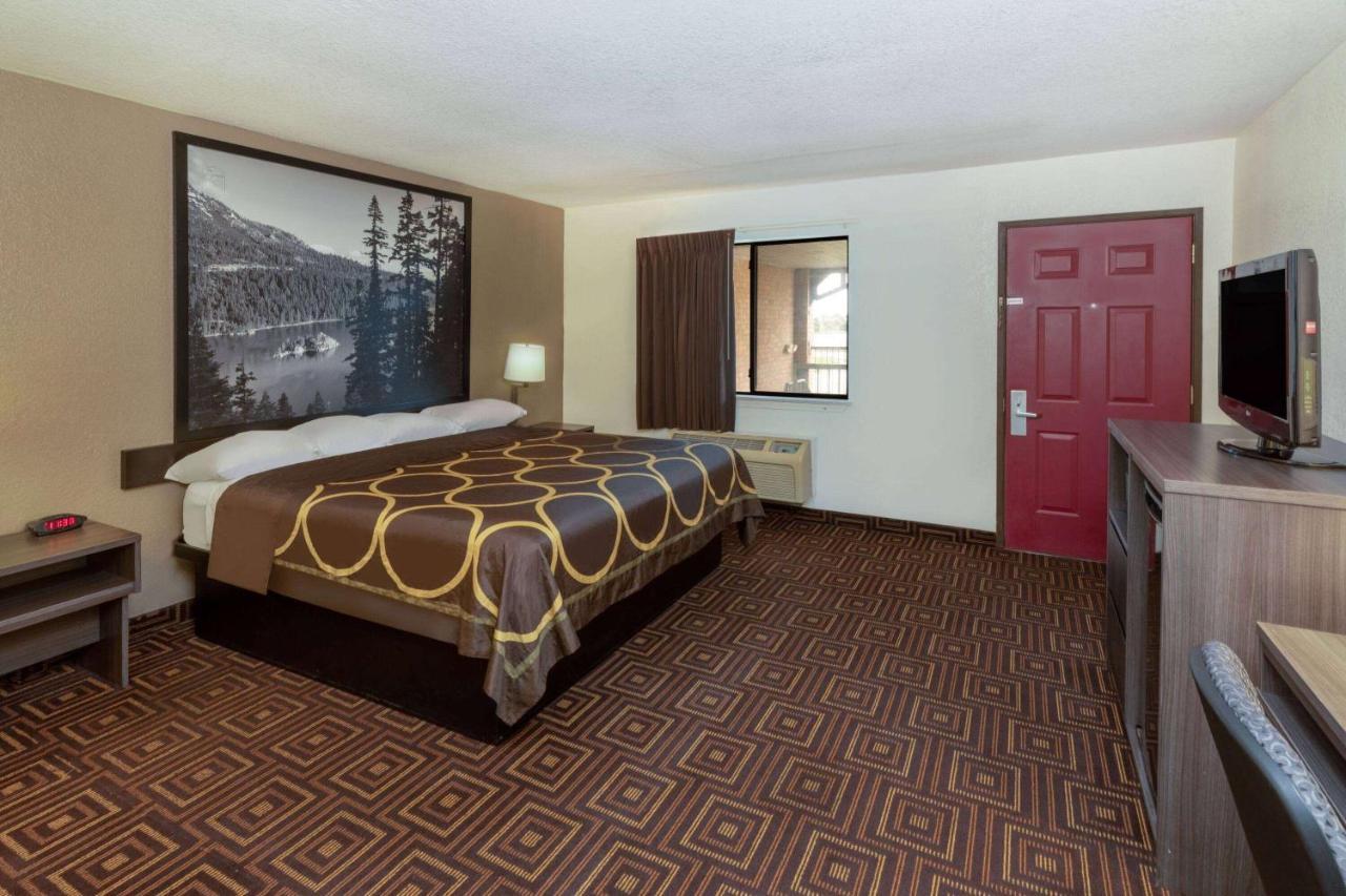 Hotel Super 8 By Wyndham Seguin Esterno foto