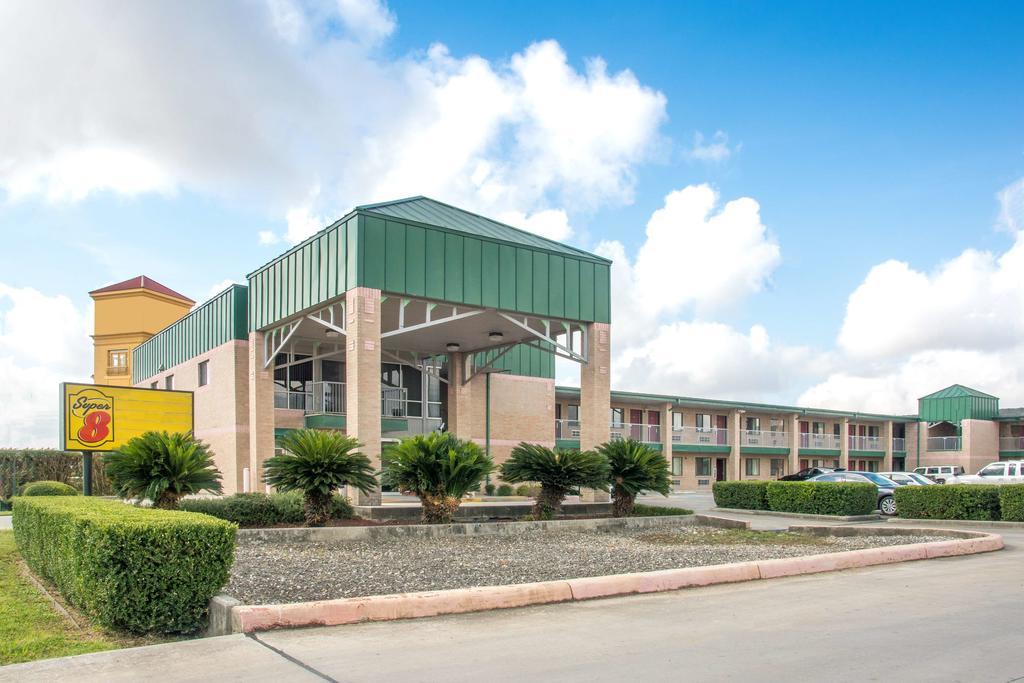 Hotel Super 8 By Wyndham Seguin Esterno foto