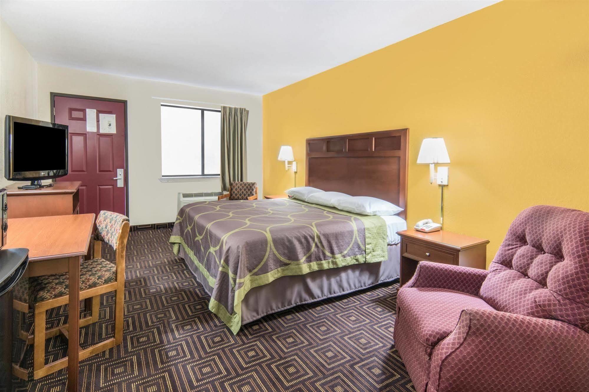 Hotel Super 8 By Wyndham Seguin Esterno foto